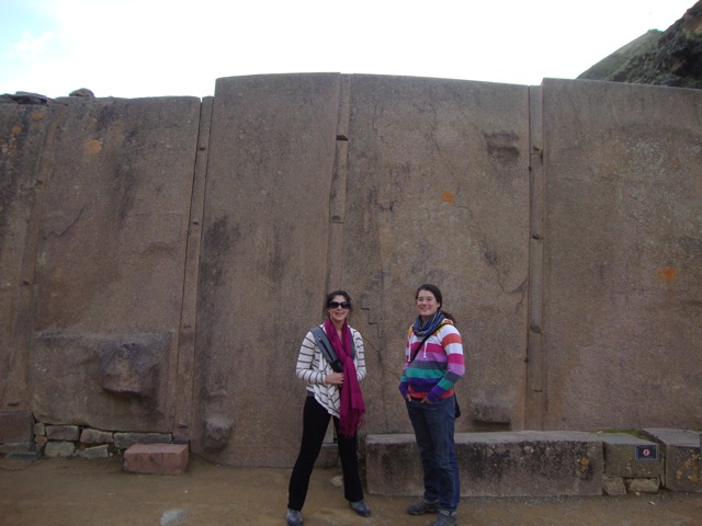 wall.monoliths